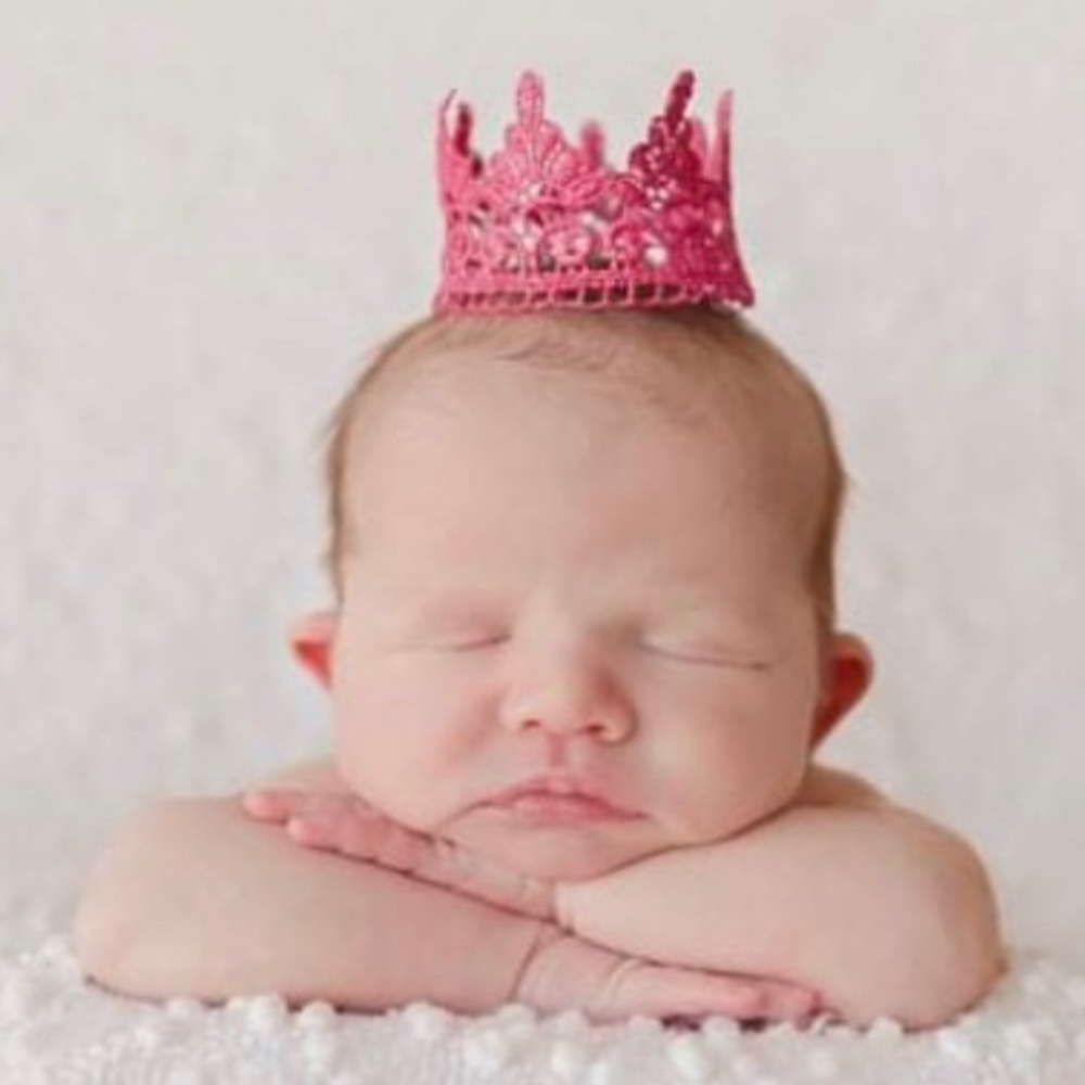 Pink Newborn Crown Photo Prop NWT. Small Metallic Lace Baby Shower Gift